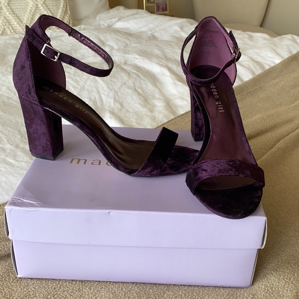Madden Girl Beella Pur Velvet Heels Size 9
